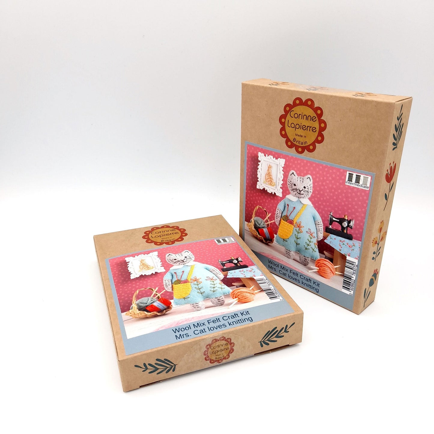 Mrs Cat Loves Knitting Felt Craft Mini Kit
