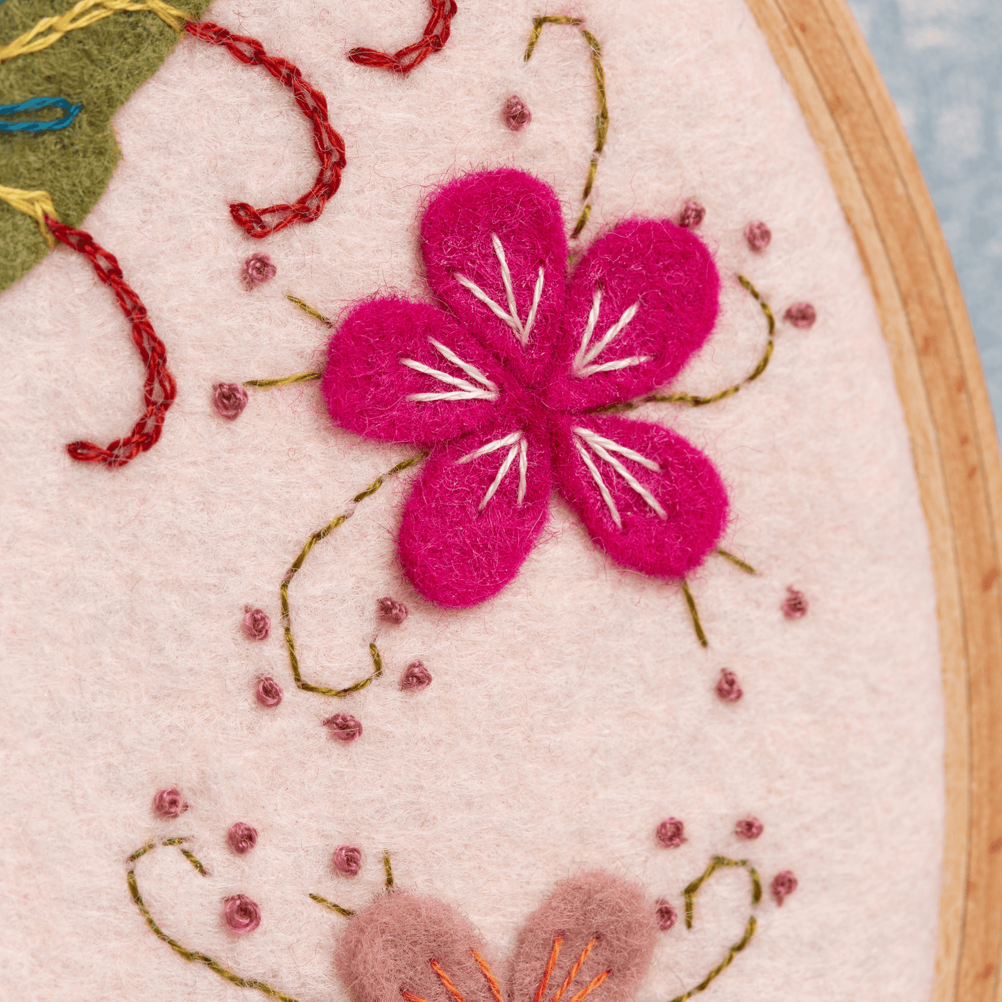 Hummingbird Felt Appliqué Hoop Kit