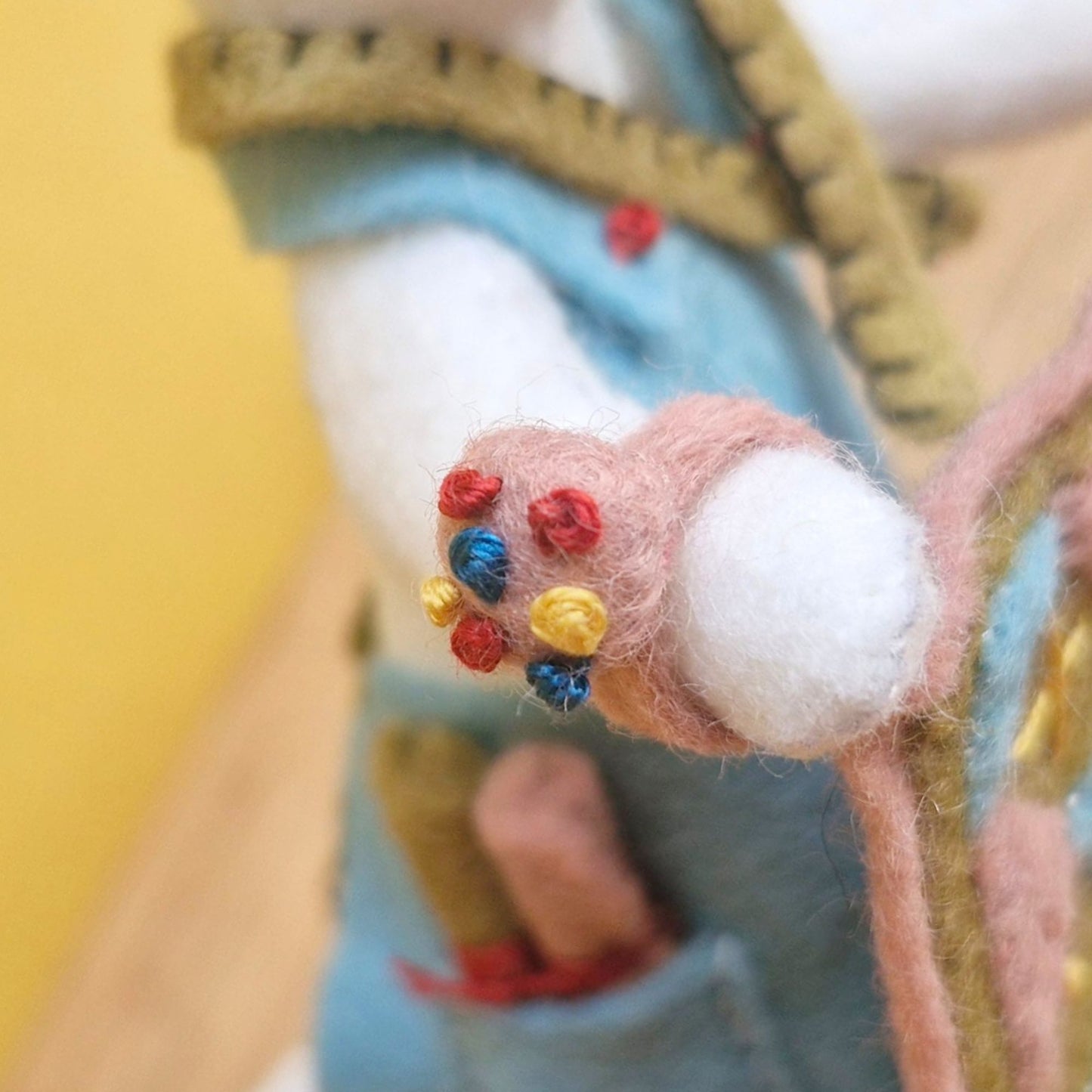 Little Mouse Makes a Quilt Felt Craft Mini Kit